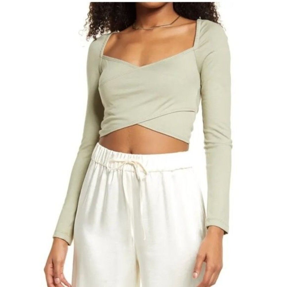 NWT 4th and Reckless Tahlia Crossover Top Long Sleeve Crop